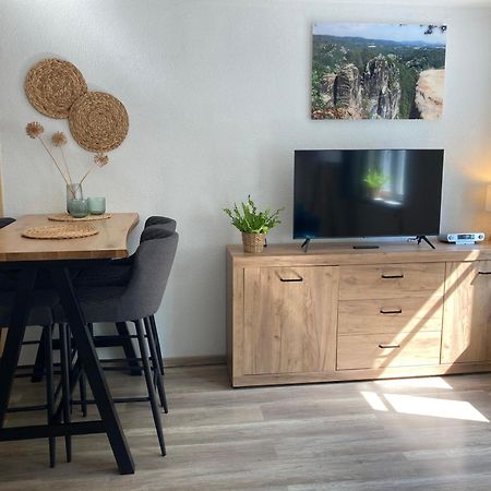 Sandstein-Ferien, Kamin, Fewo "Wanderfalke", Zentral & Ruhig, Terrasse, Saechs Schweiz Кёнигштайн-ан-дер-Эльбе Экстерьер фото