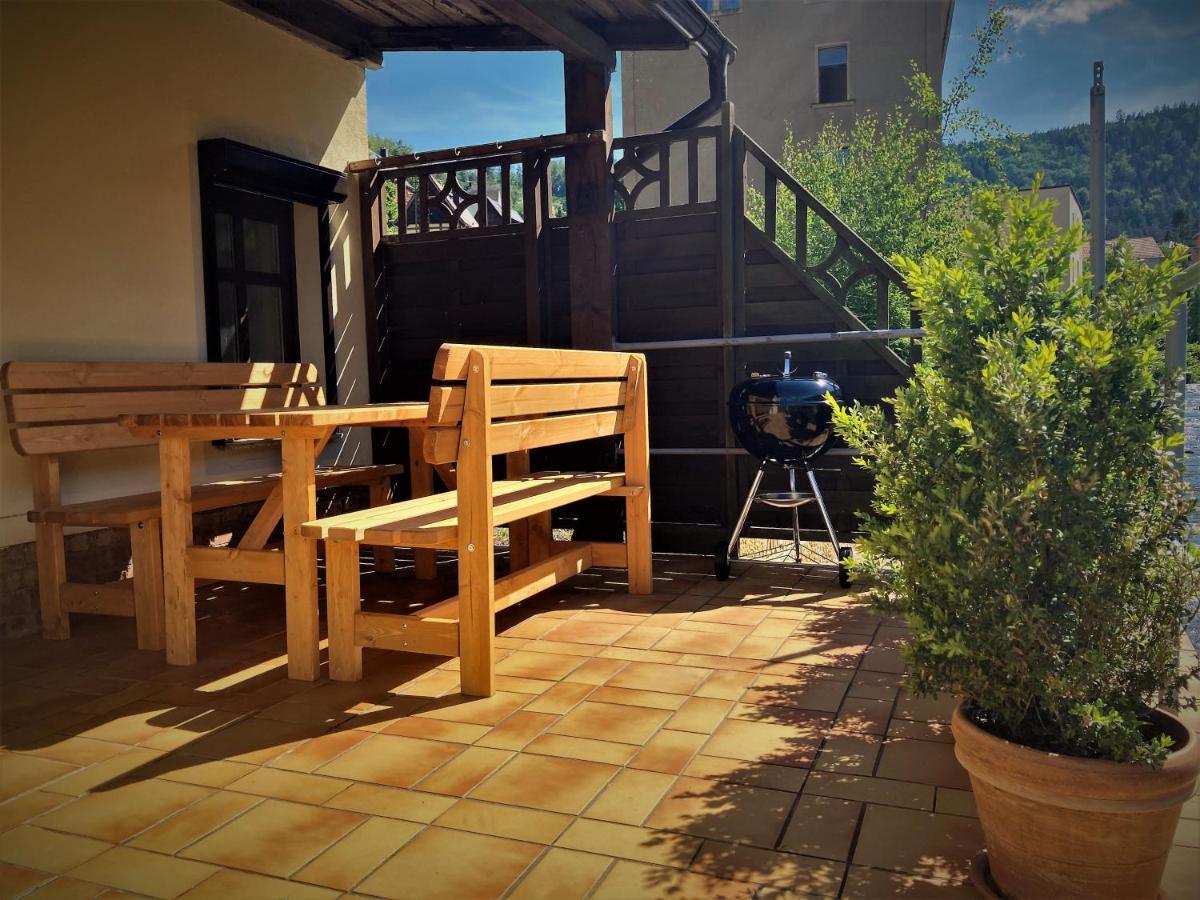 Sandstein-Ferien, Kamin, Fewo "Wanderfalke", Zentral & Ruhig, Terrasse, Saechs Schweiz Кёнигштайн-ан-дер-Эльбе Экстерьер фото