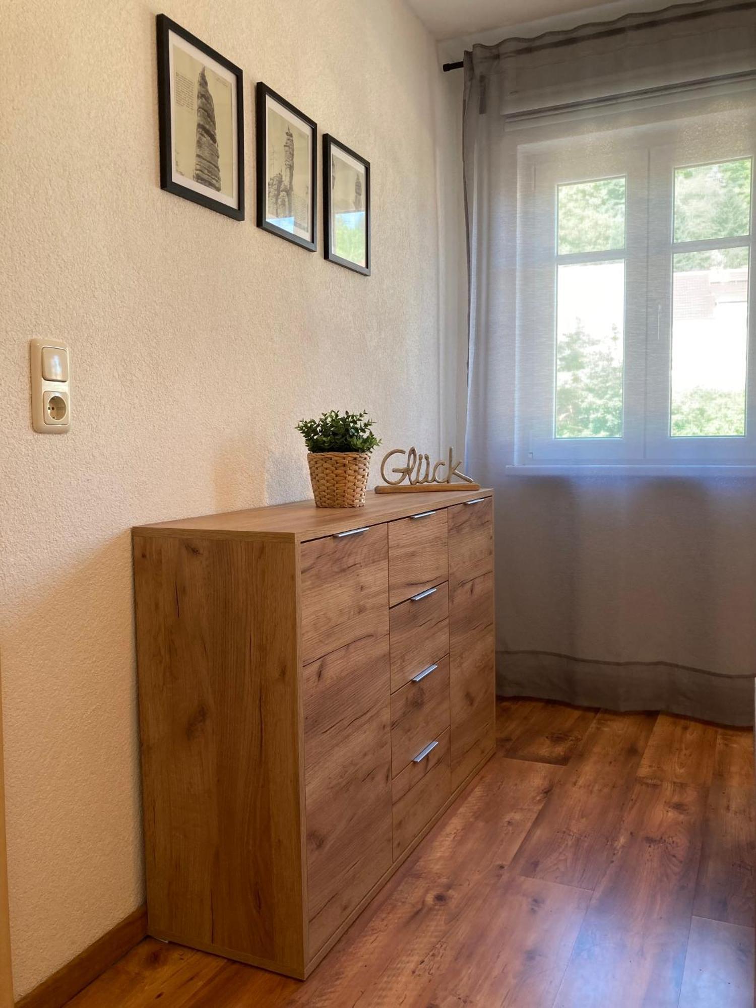 Sandstein-Ferien, Kamin, Fewo "Wanderfalke", Zentral & Ruhig, Terrasse, Saechs Schweiz Кёнигштайн-ан-дер-Эльбе Экстерьер фото
